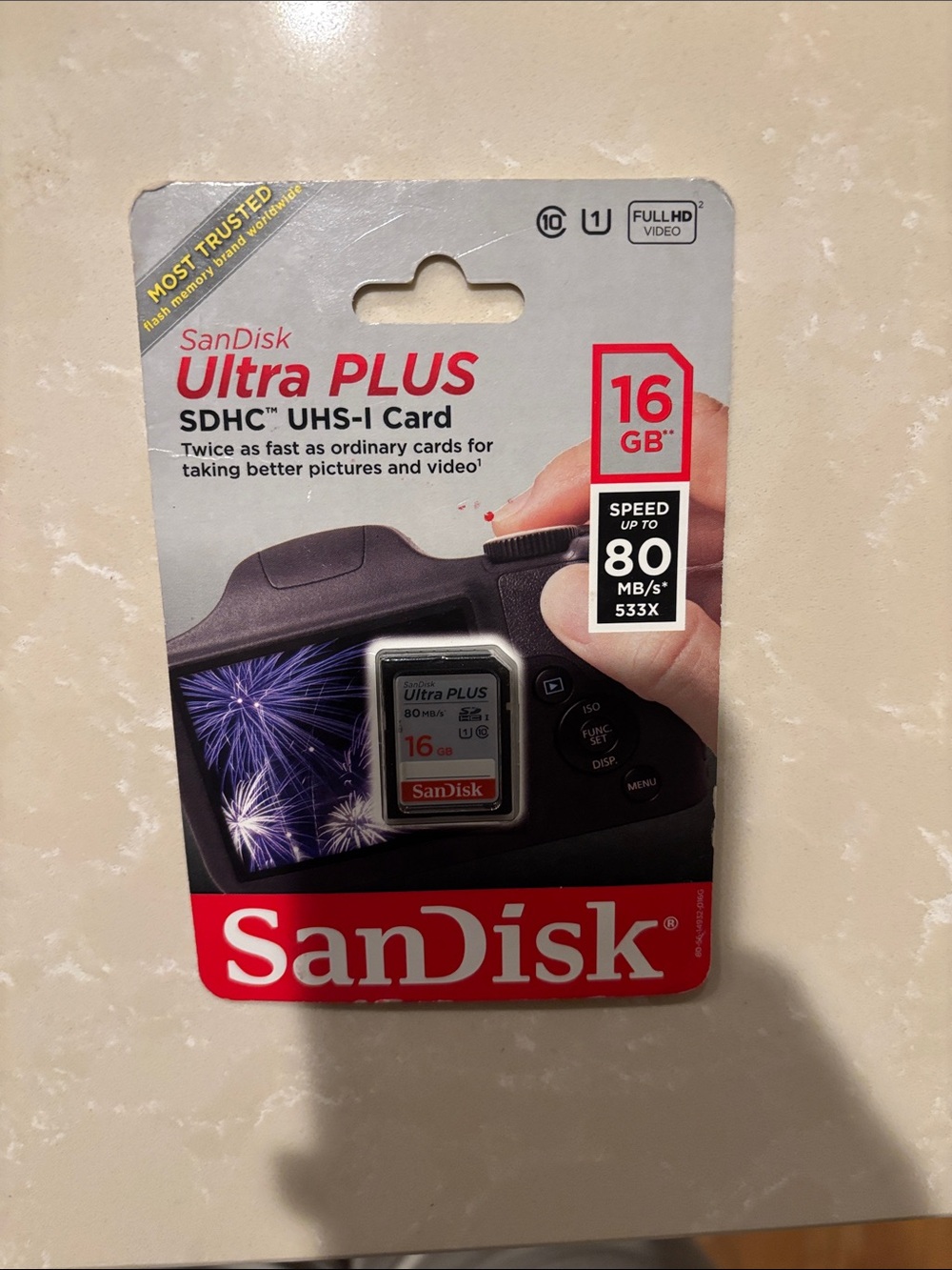 Andis 16GB SDHC UHS-I Memory Card in Red and White